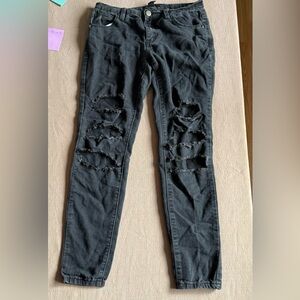 Black distressed pants